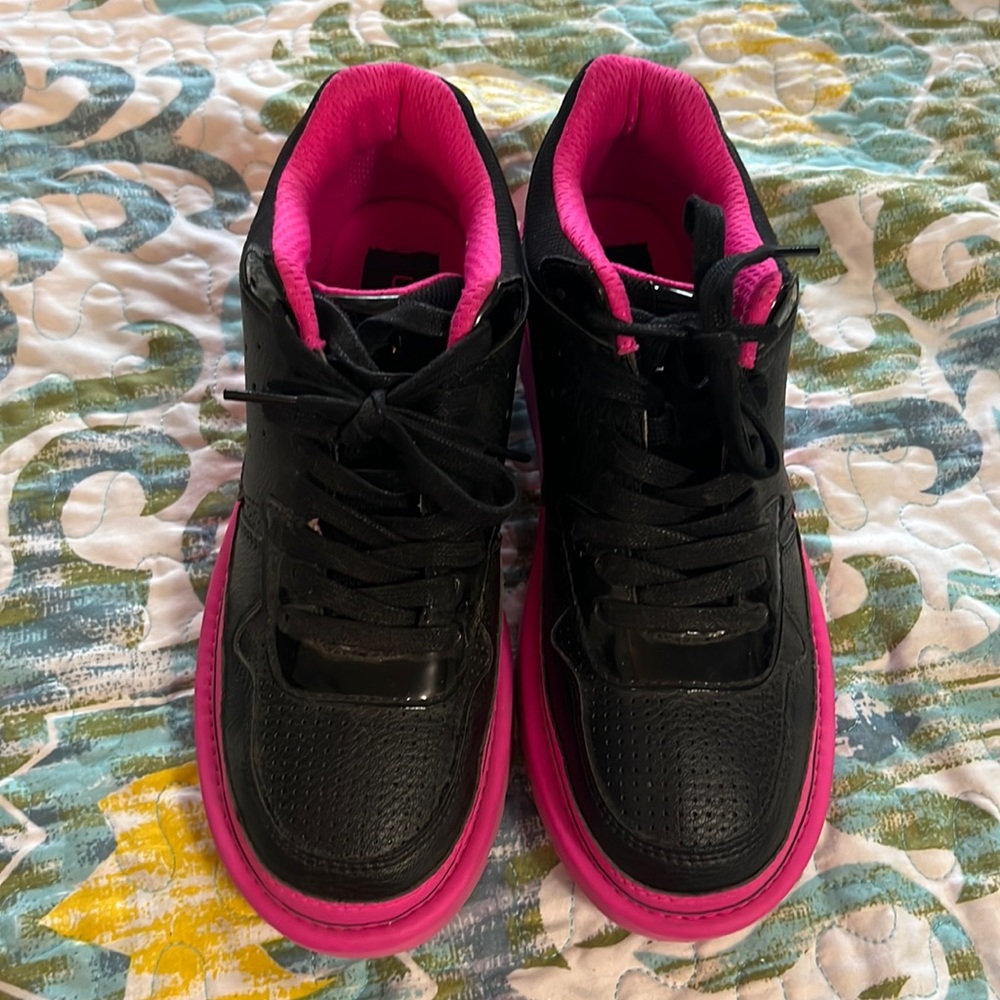 UGG highland sneakers